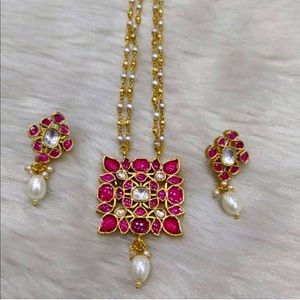 Gold plated kundan jewelry set